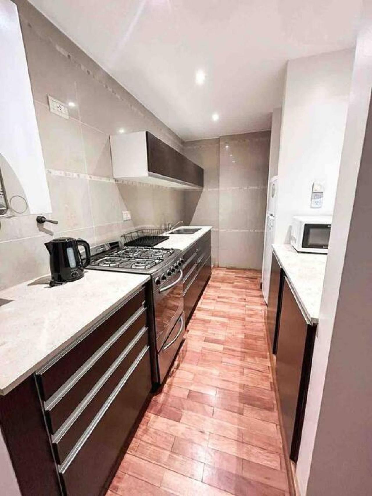 Apartamento Amplio Departamento Con Patio *